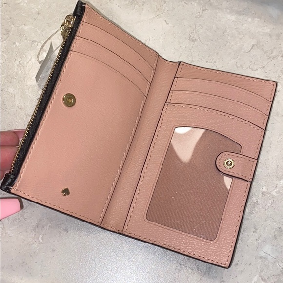 💰SOLD ON MERC💰KATE SPADE Spencer SaffianoBifold - Picture 8 of 12